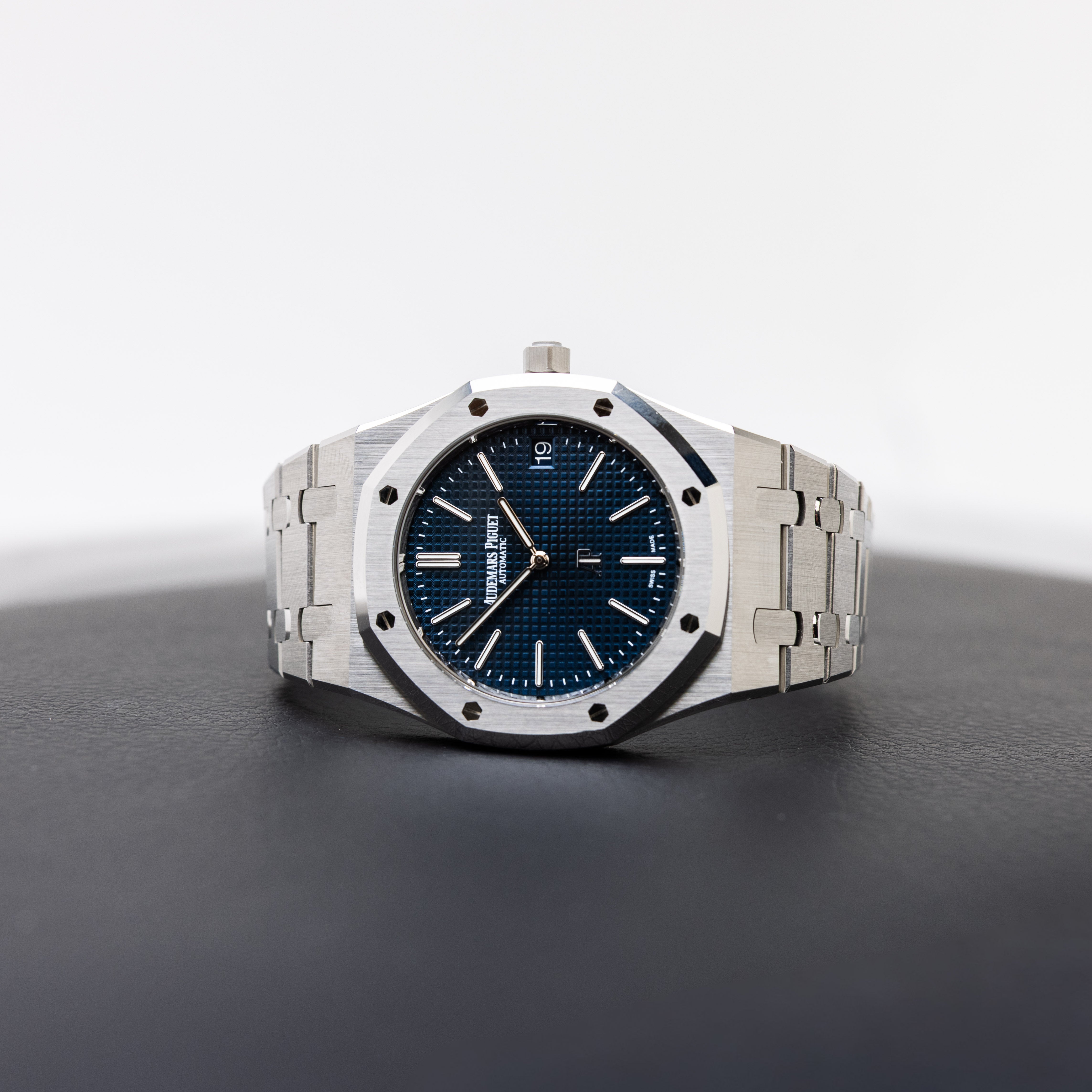 Audemars Piguet Royal Oak Jumbo - 16202ST Blue Dial